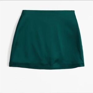 NWT Abercrombie Green Satin Mini Skirt XS